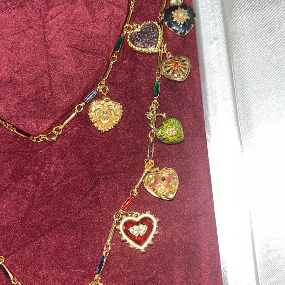 JOAN RIVERS HEARTS & FLOWERS CHARM NECKLACE WITH ALL 19 CHARMS - Picture 6 of 8